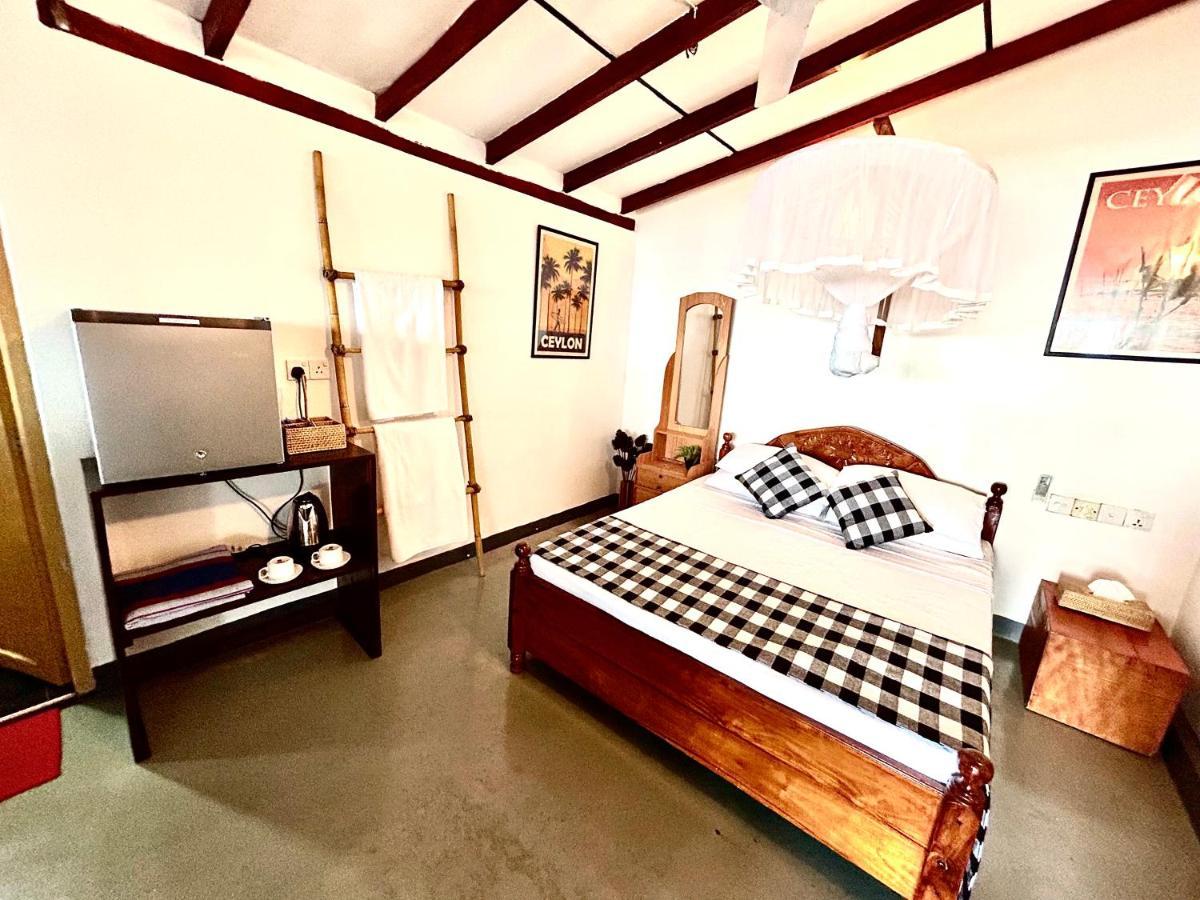 Kenno'S Korner Hotel Weligama Bagian luar foto