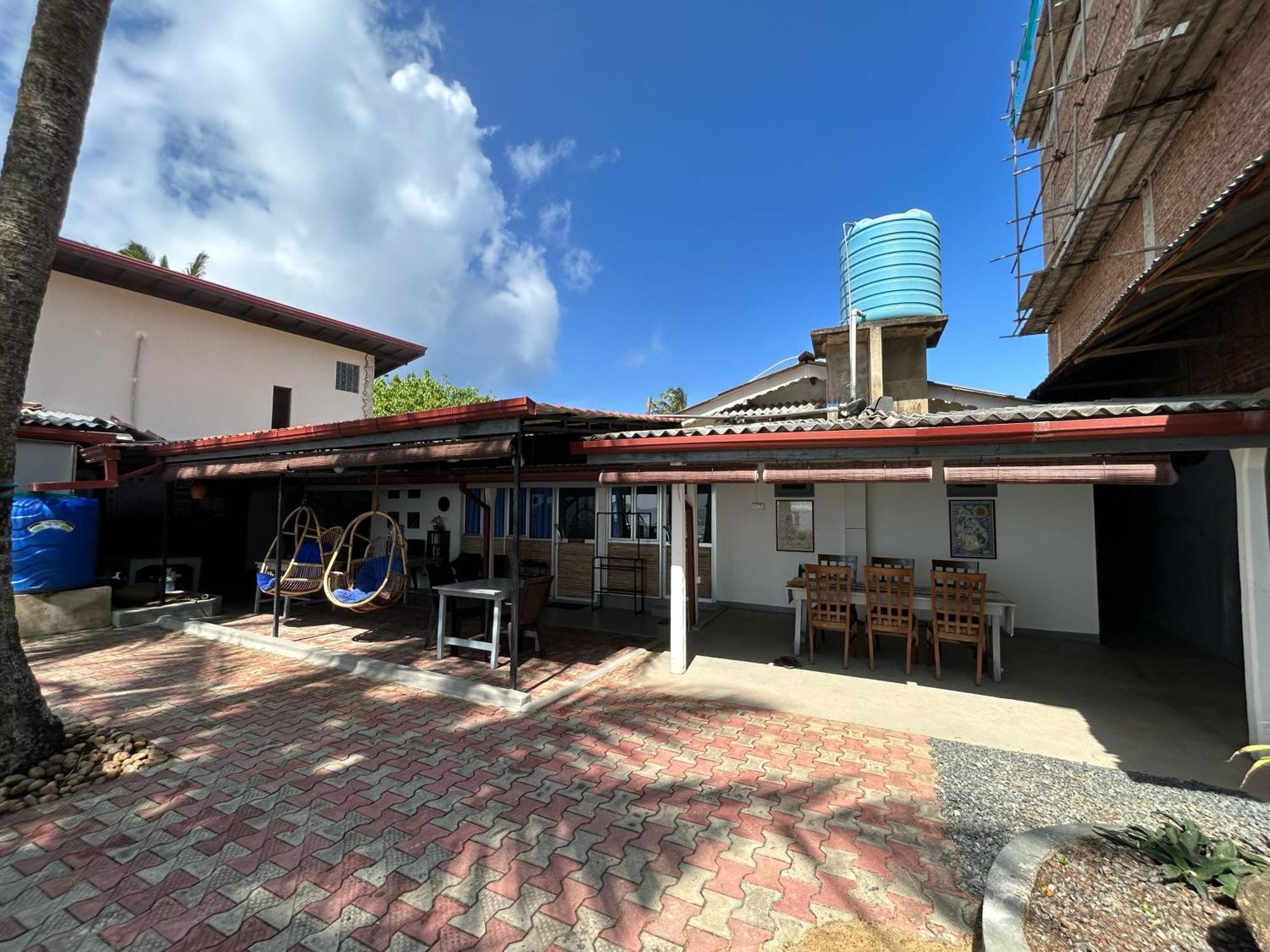 Kenno'S Korner Hotel Weligama Bagian luar foto