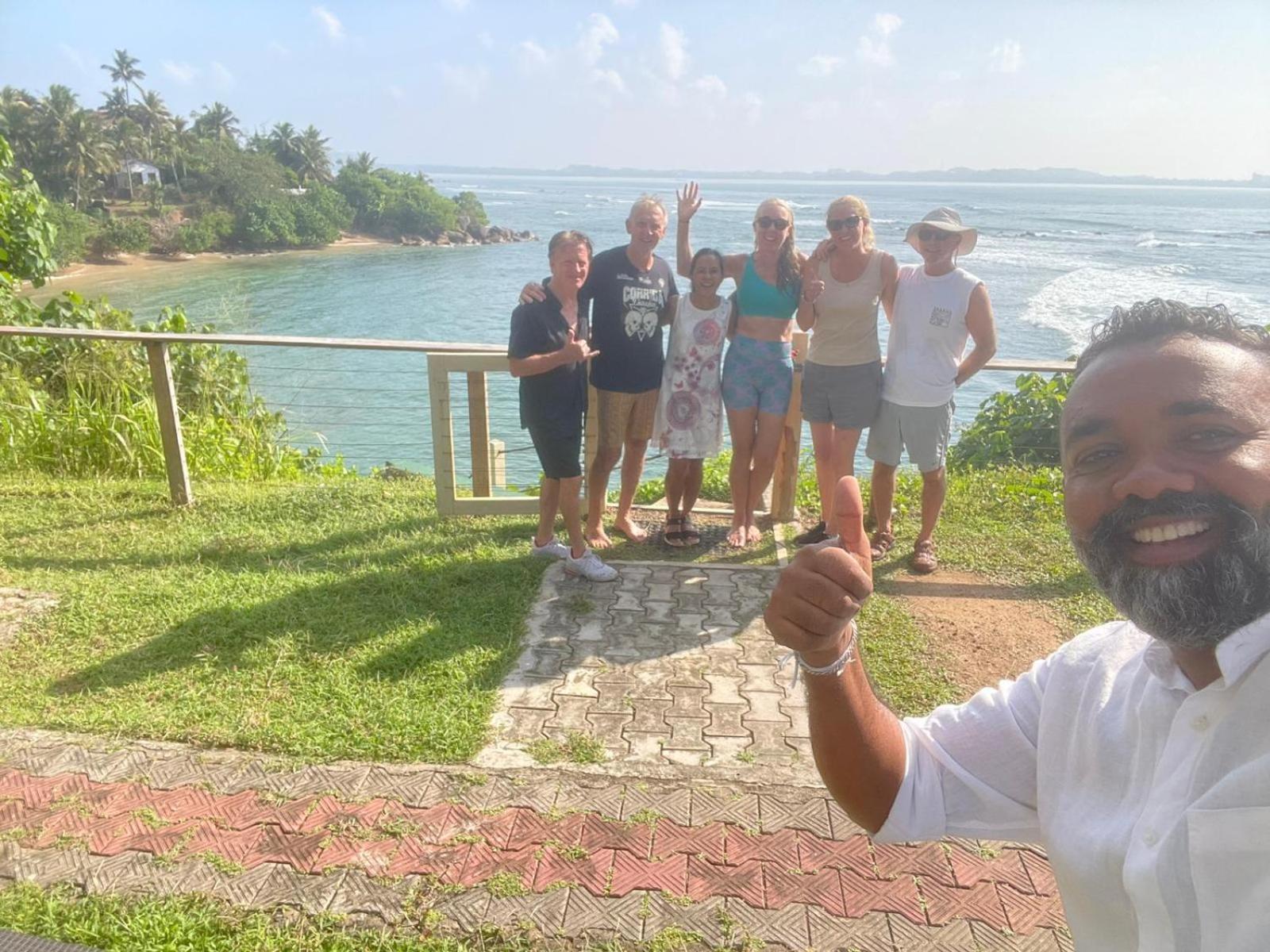 Kenno'S Korner Hotel Weligama Bagian luar foto