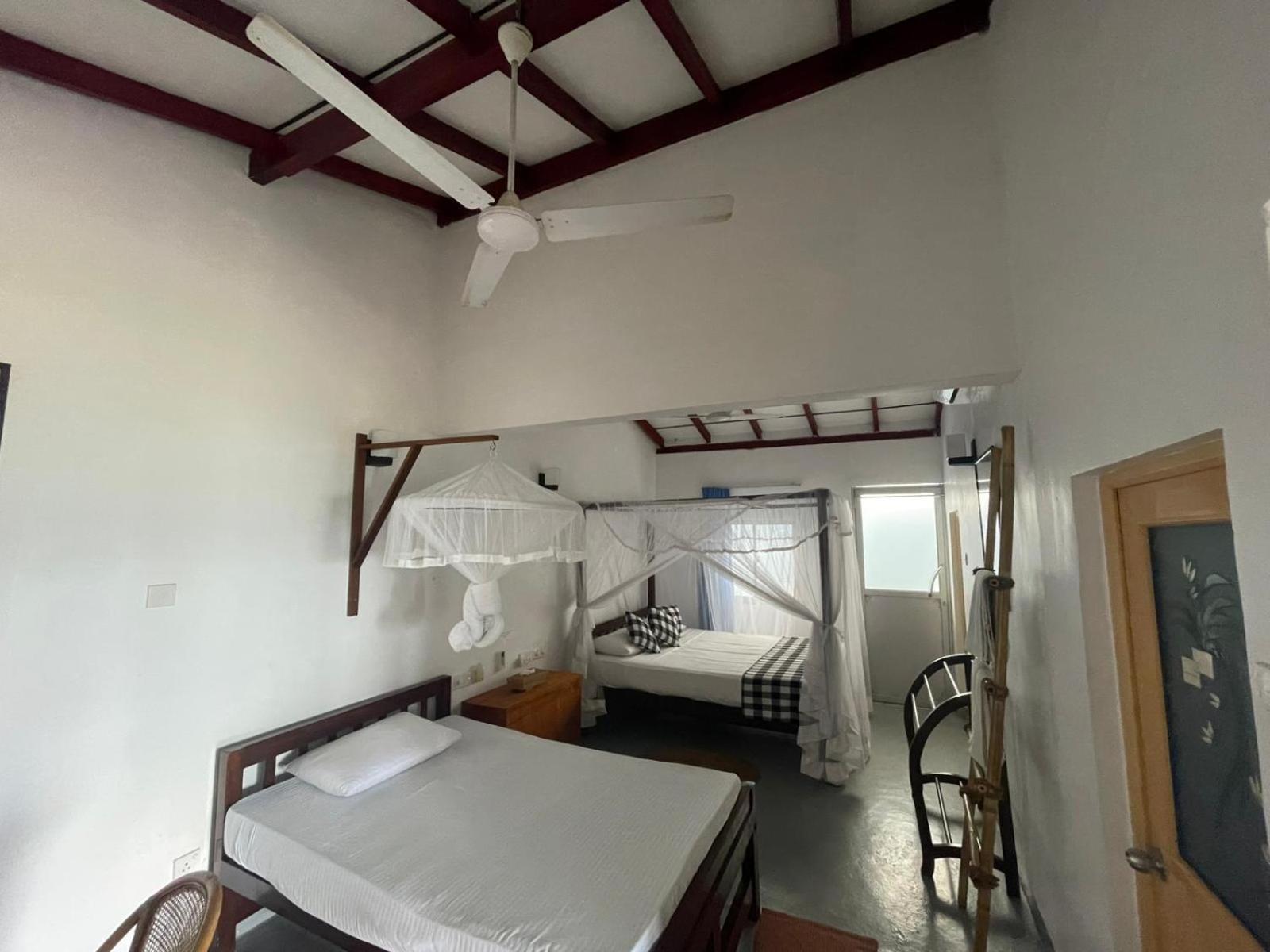 Kenno'S Korner Hotel Weligama Bagian luar foto